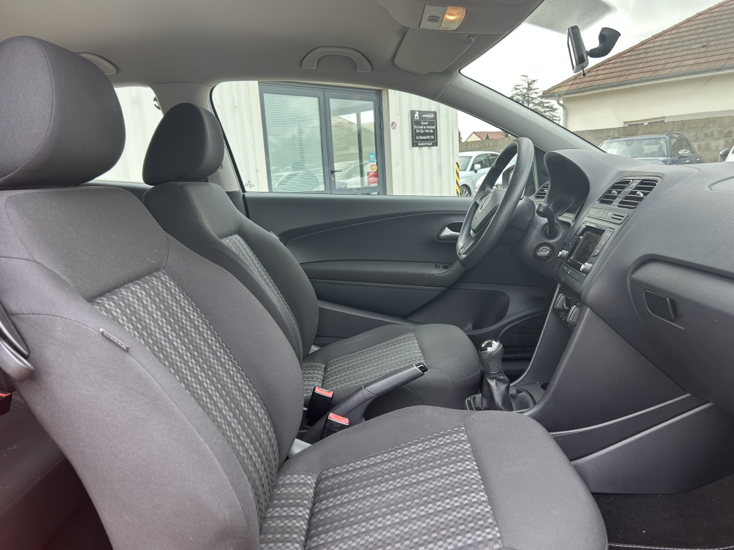 Volkswagen Polo — 13