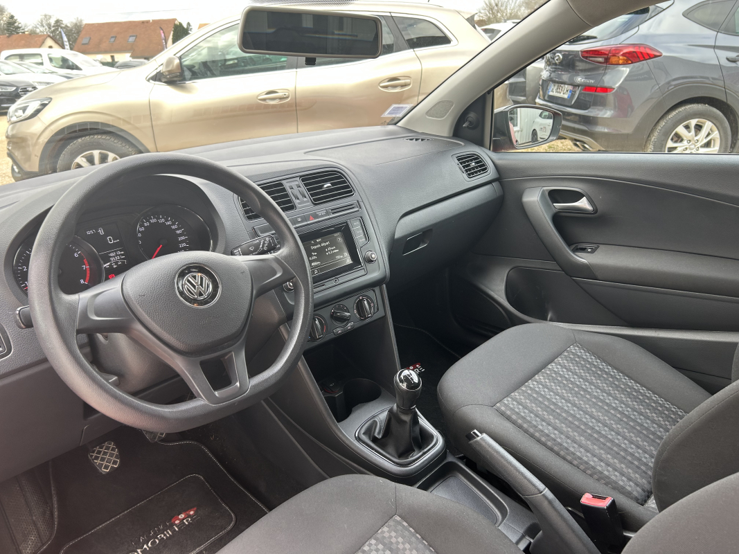 Volkswagen Polo — 14