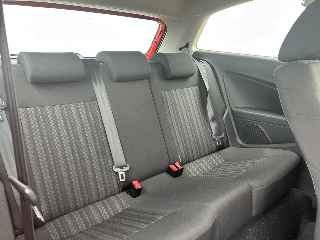 Volkswagen Polo — 11