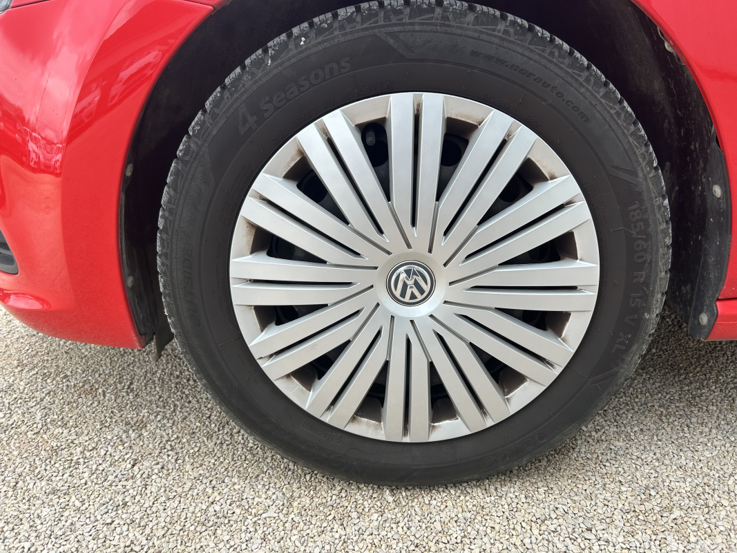 Volkswagen Polo — 23