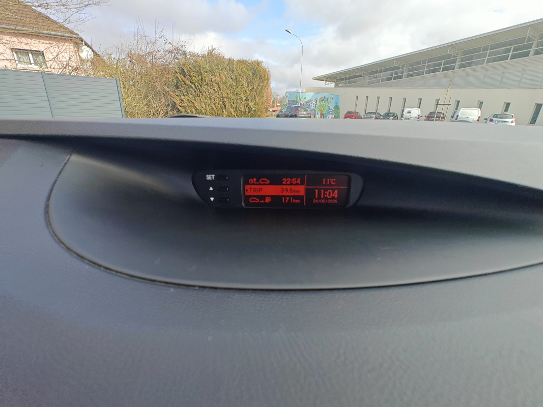 Hyundai i20 — 24