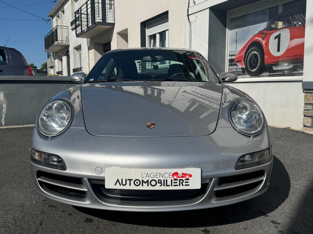 Porsche 911 — 2