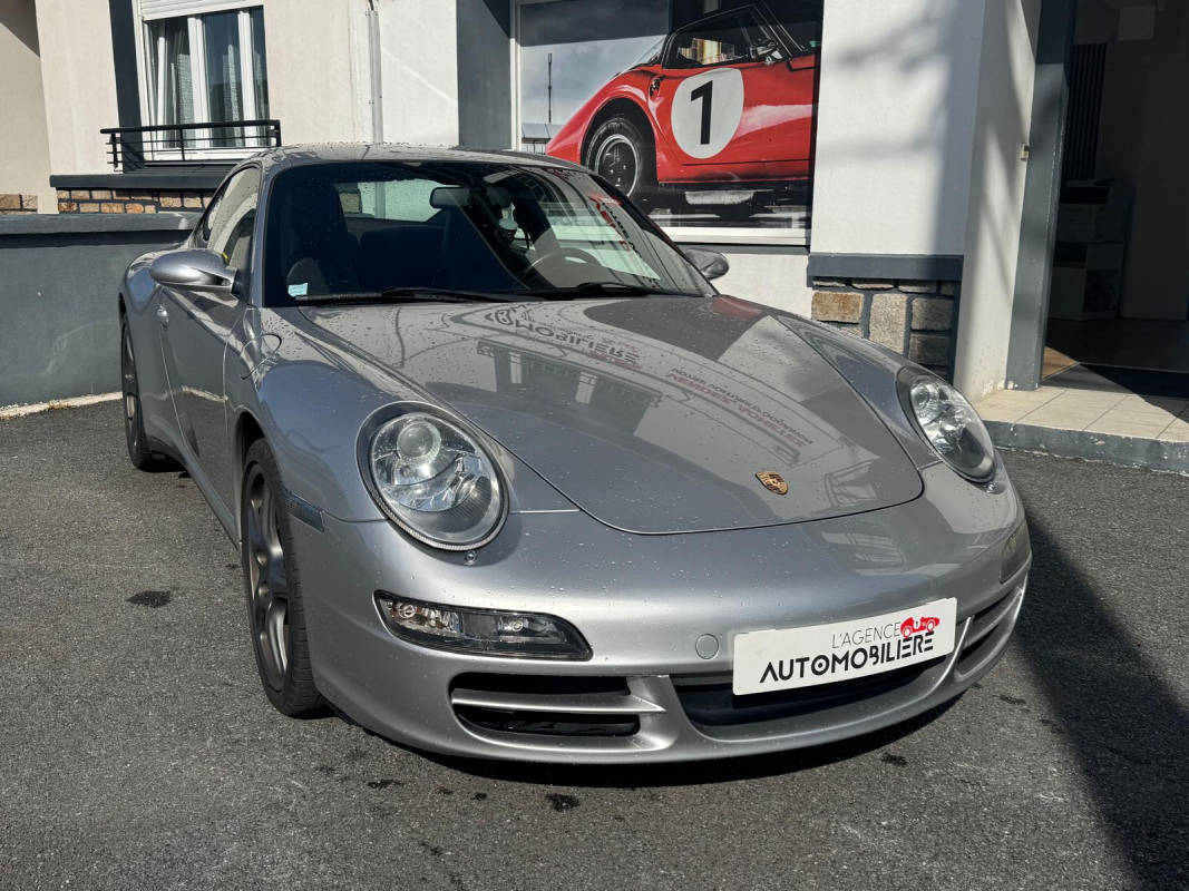 Porsche 911 — 4