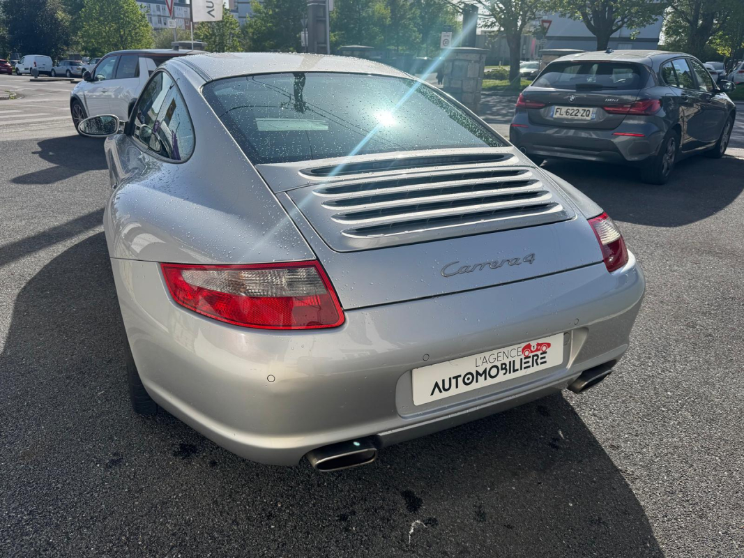 Porsche 911 — 7