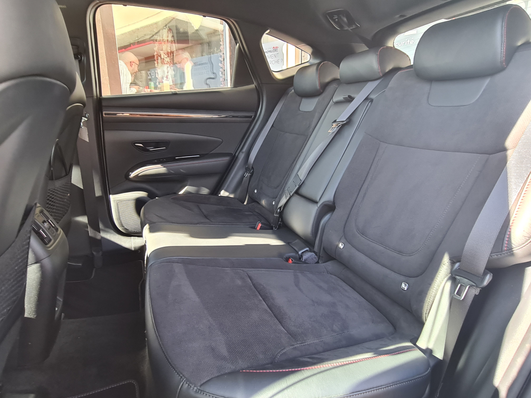 Hyundai Tucson — 10