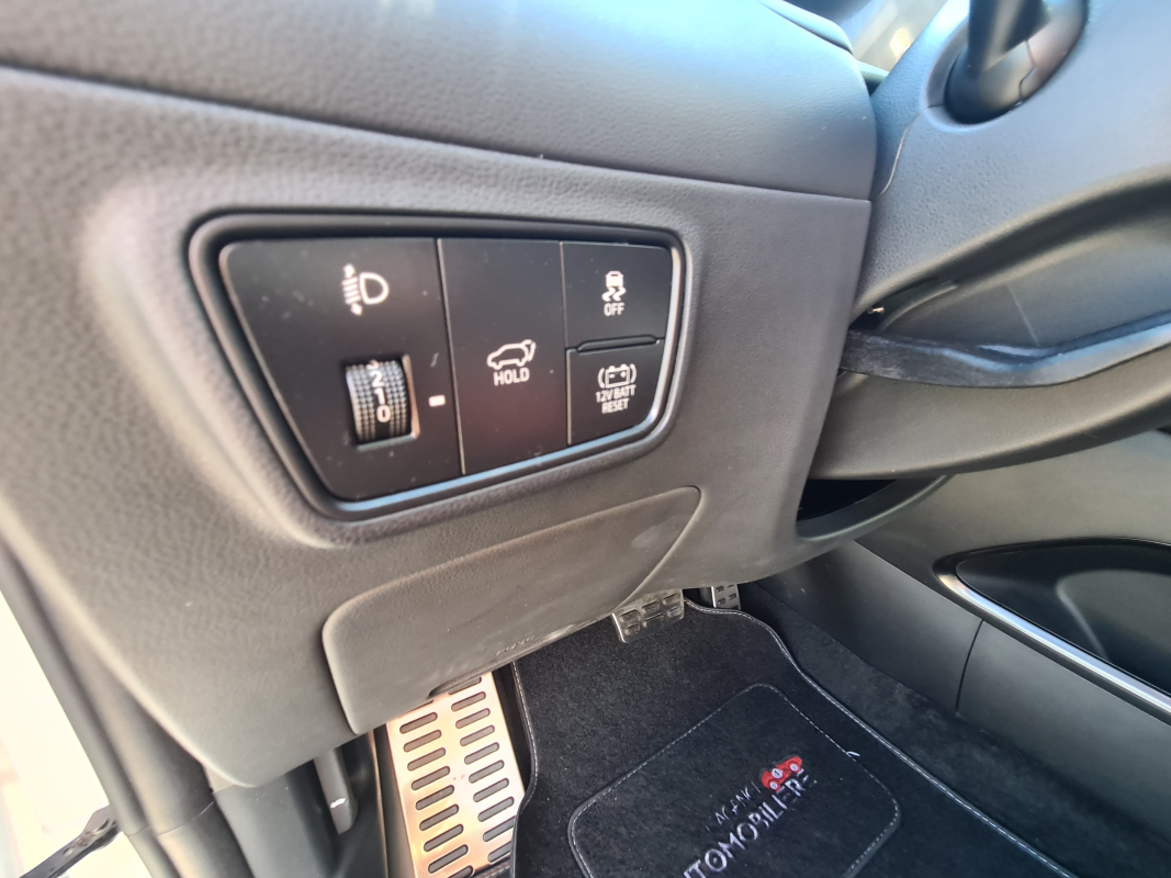 Hyundai Tucson — 24