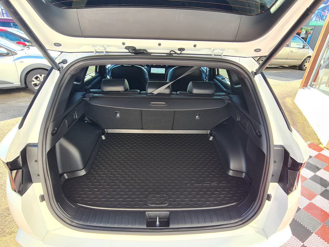 Hyundai Tucson — 11