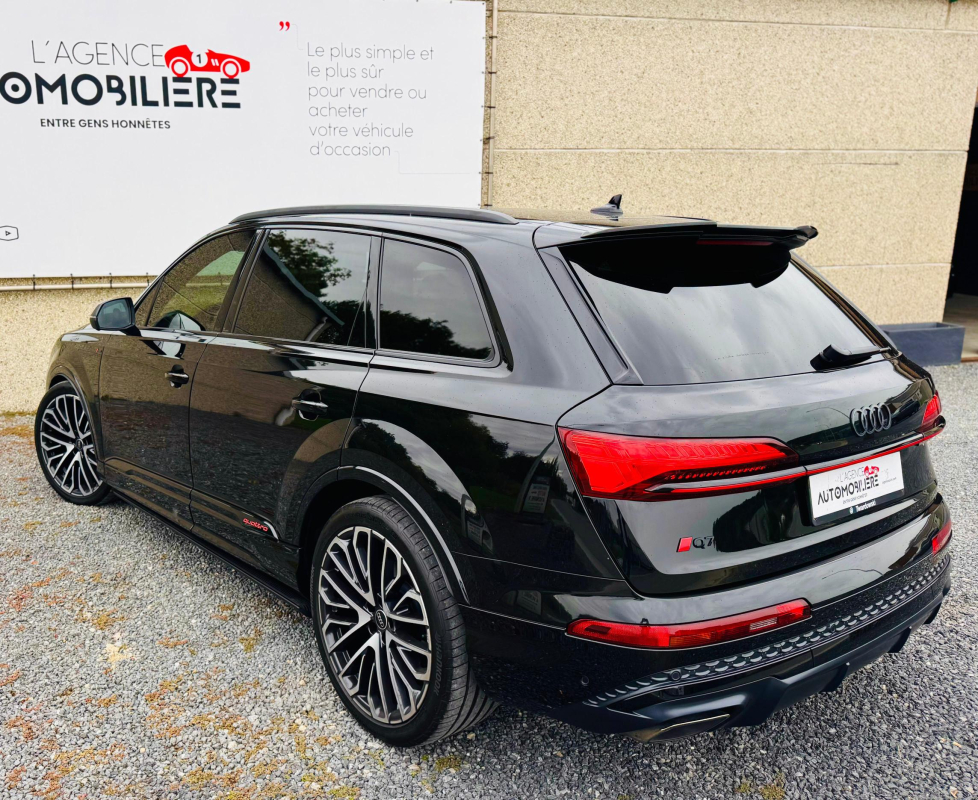 Audi SQ7 — 7