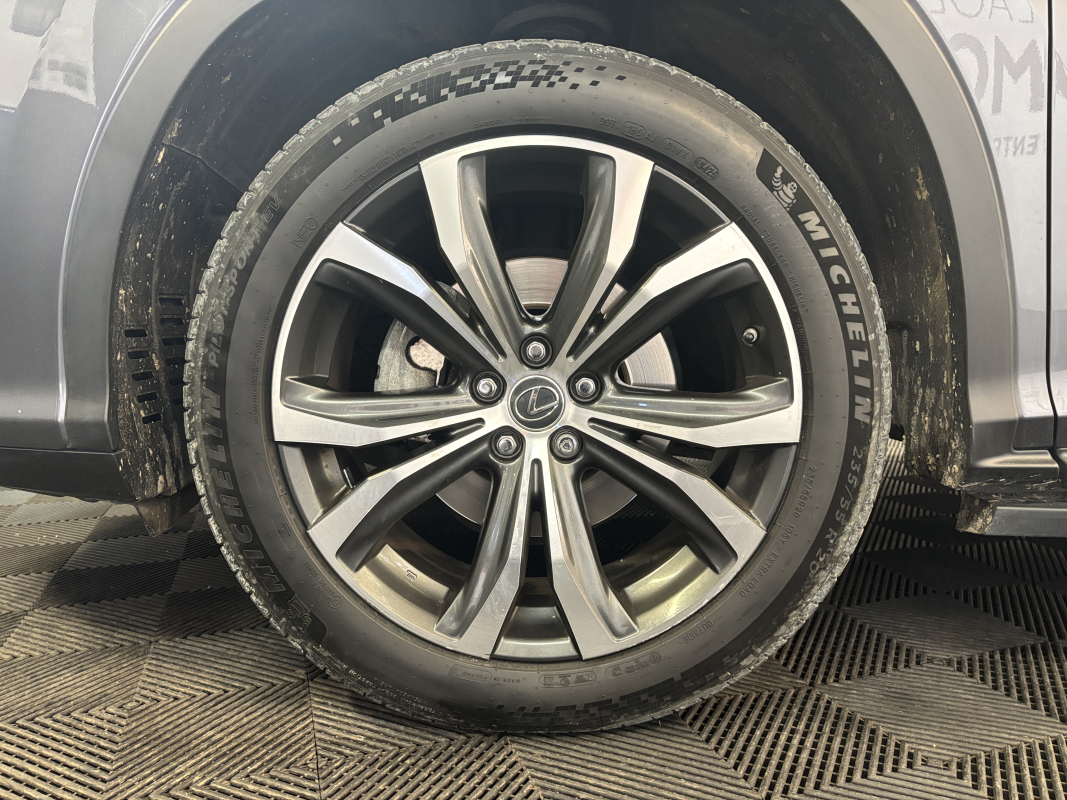 Lexus RX — 9