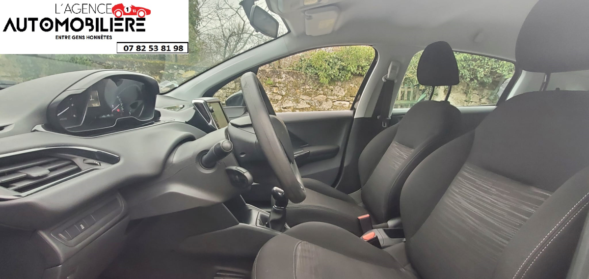 Peugeot 208 Affaire — 10