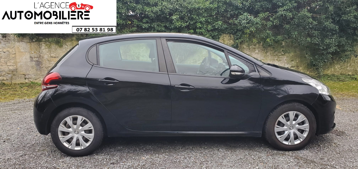 Peugeot 208 Affaire — 8