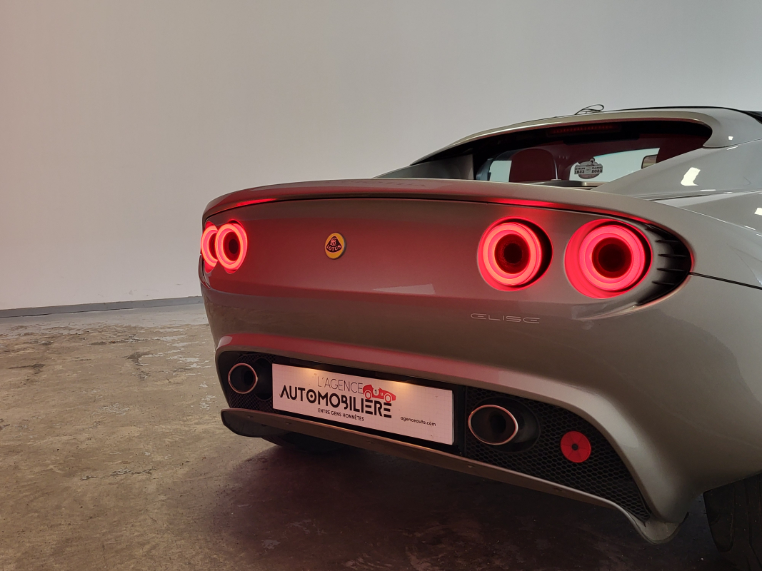 Lotus Elise — 9