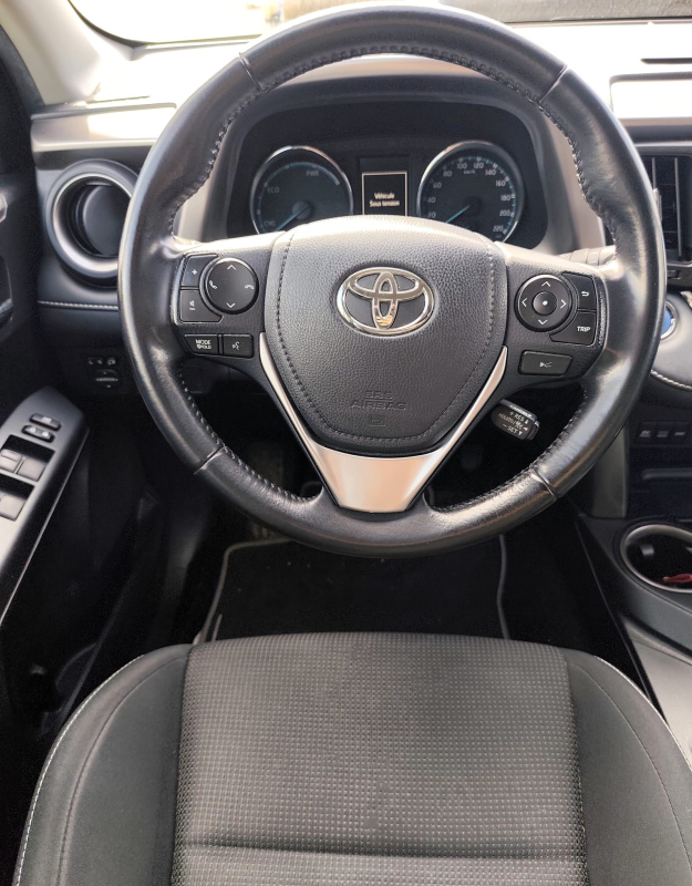 Toyota RAV4 — 14