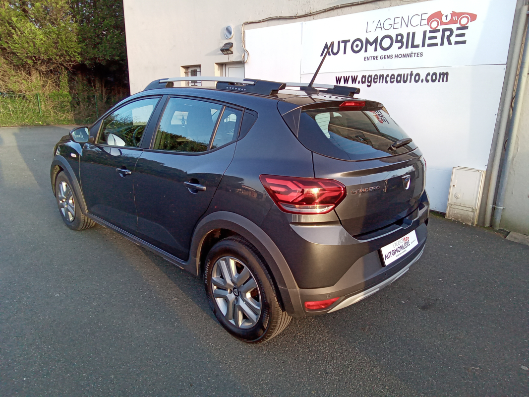 Dacia Sandero — 3