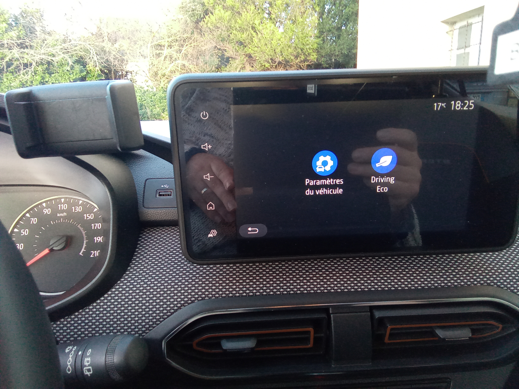 Dacia Sandero — 12
