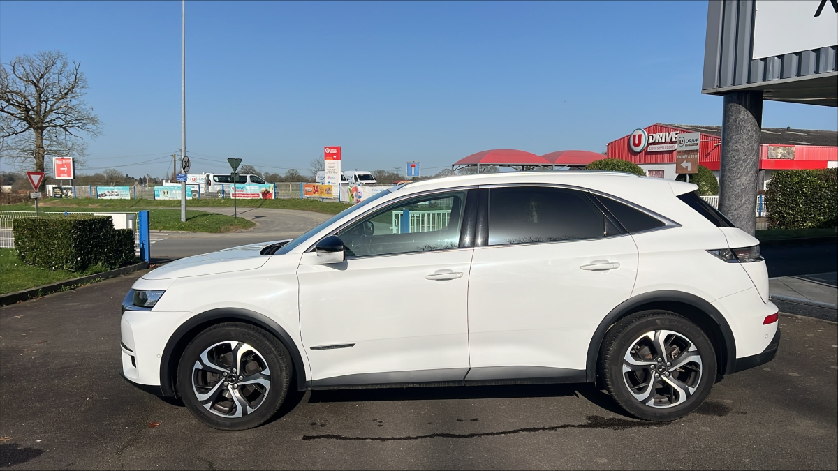 DS DS7 CROSSBACK — 11