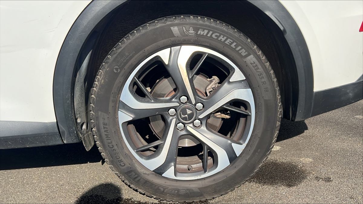 DS DS7 CROSSBACK — 38