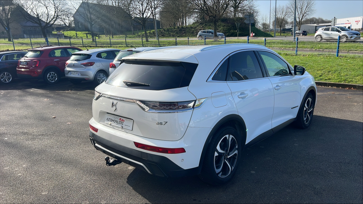 DS DS7 CROSSBACK — 7