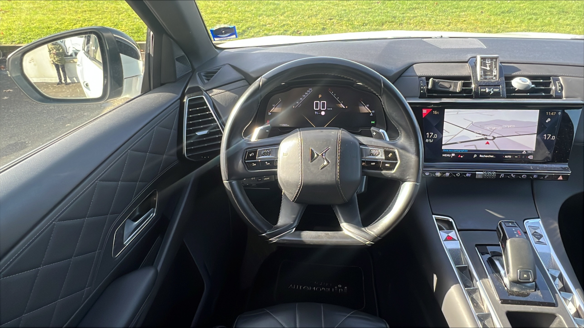 DS DS7 CROSSBACK — 27