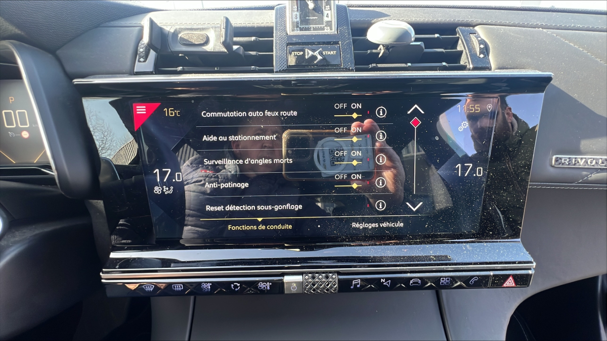 DS DS7 CROSSBACK — 31