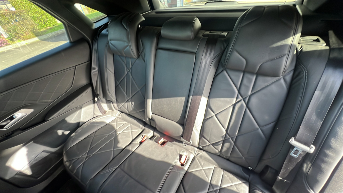 DS DS7 CROSSBACK — 21
