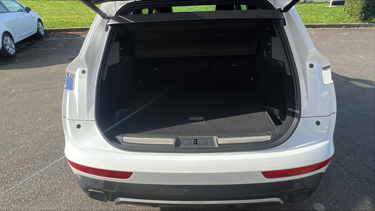 DS DS7 CROSSBACK — 24