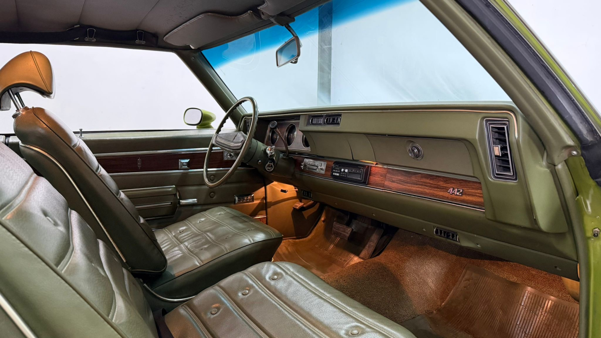 Oldsmobile 442 — 9