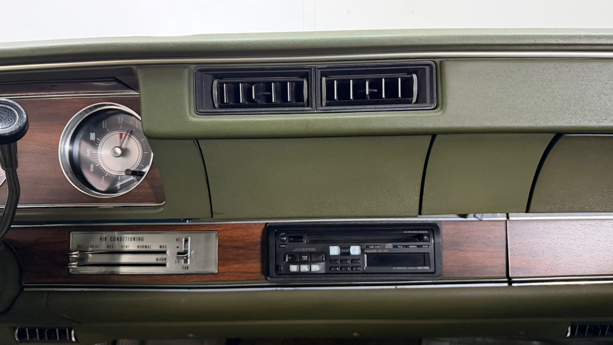 Oldsmobile 442 — 22