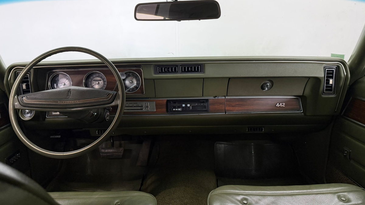 Oldsmobile 442 — 23