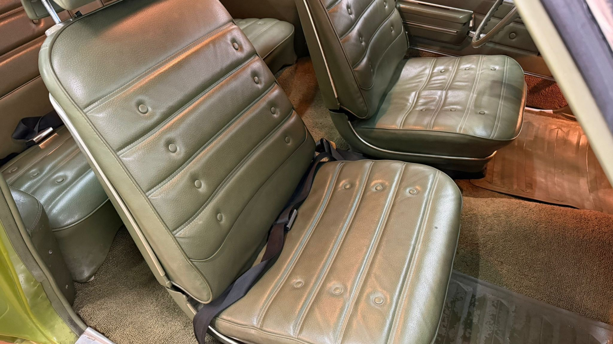Oldsmobile 442 — 28