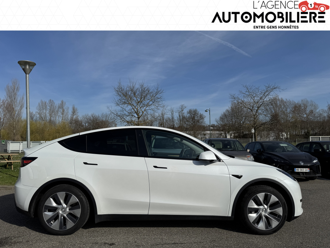Tesla Model Y — 2
