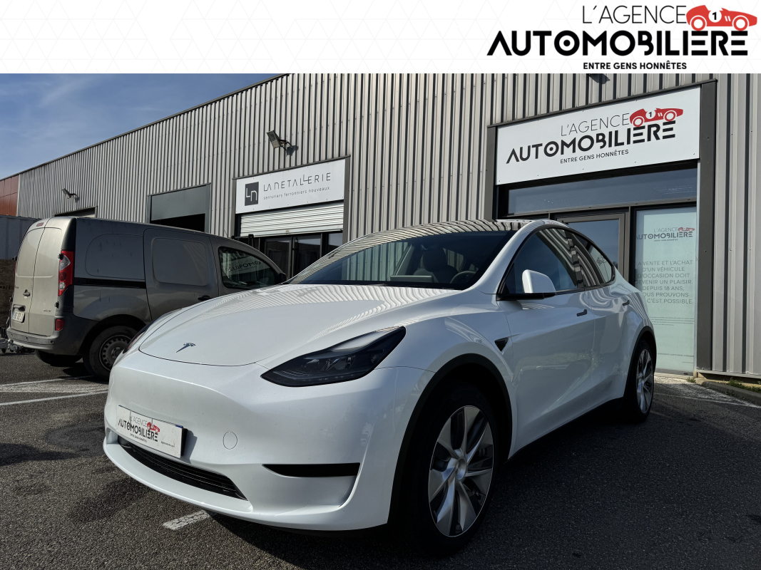 Tesla Model Y — 7
