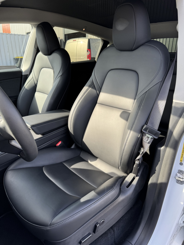 Tesla Model Y — 10