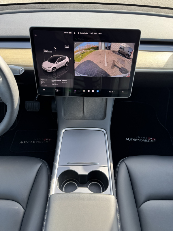 Tesla Model Y — 20