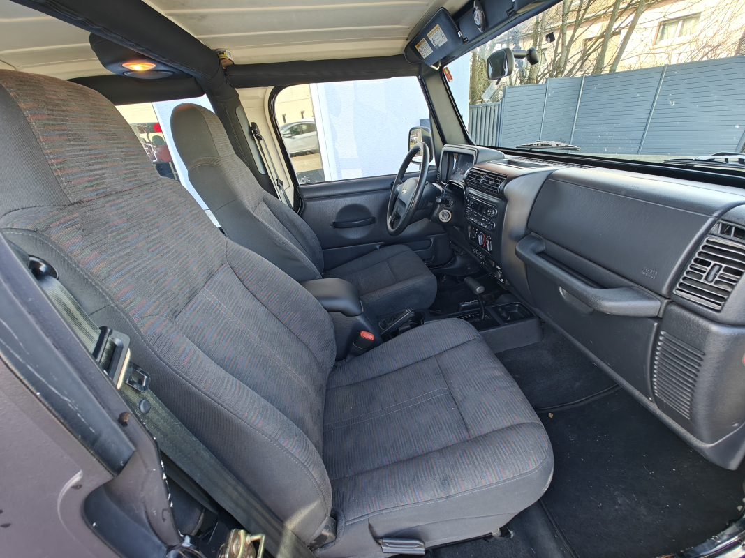 Jeep Wrangler — 13