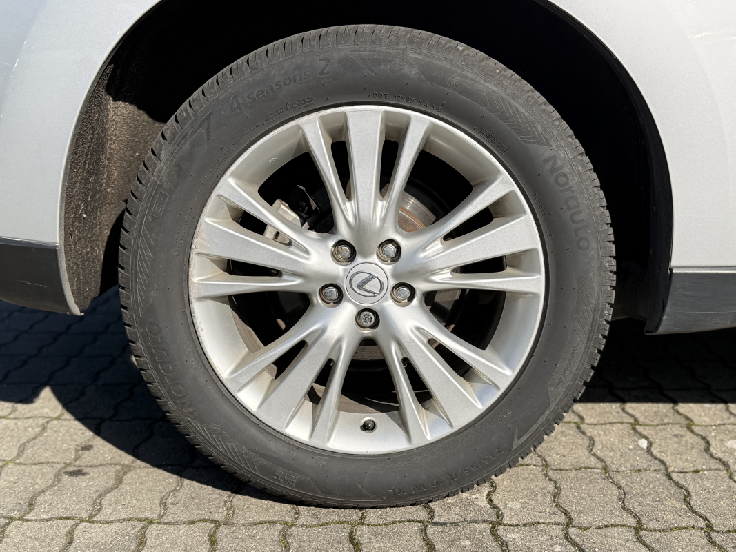 Lexus RX — 21