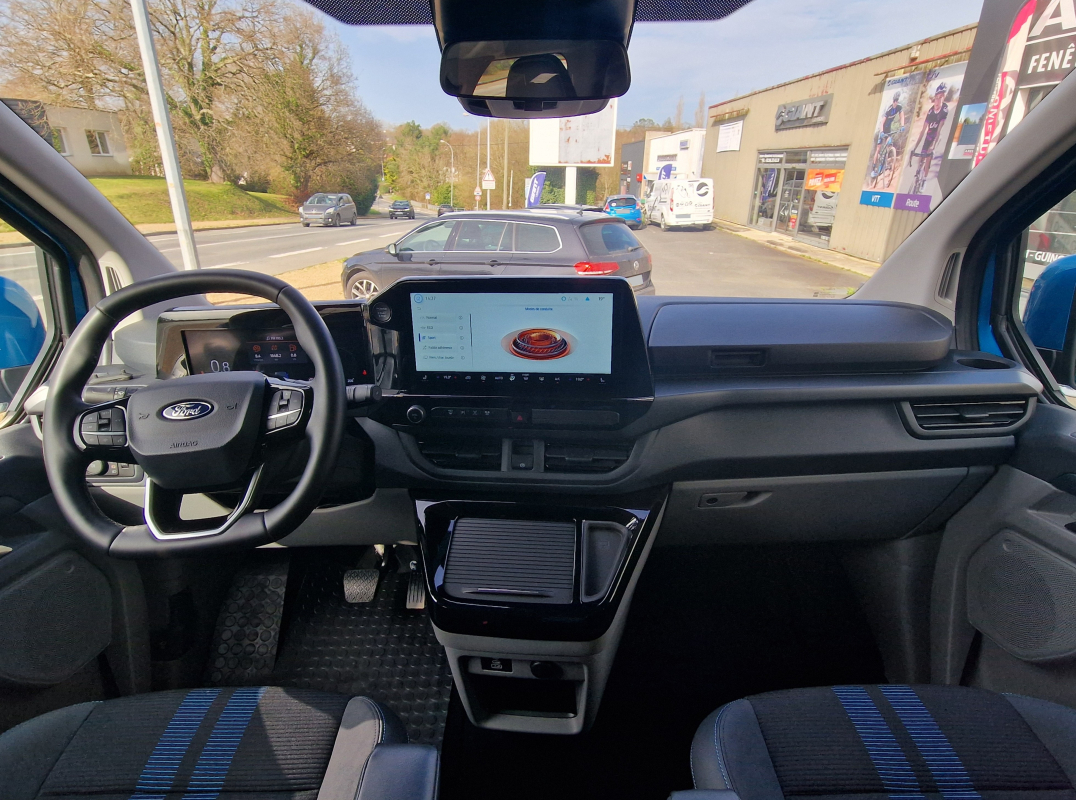Ford Transit — 11