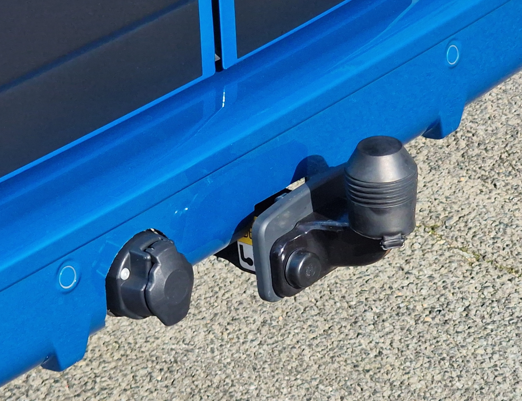 Ford Transit — 19