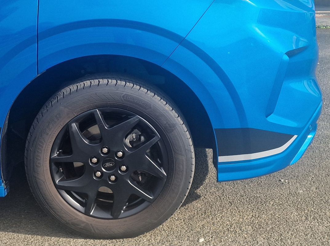 Ford Transit — 22