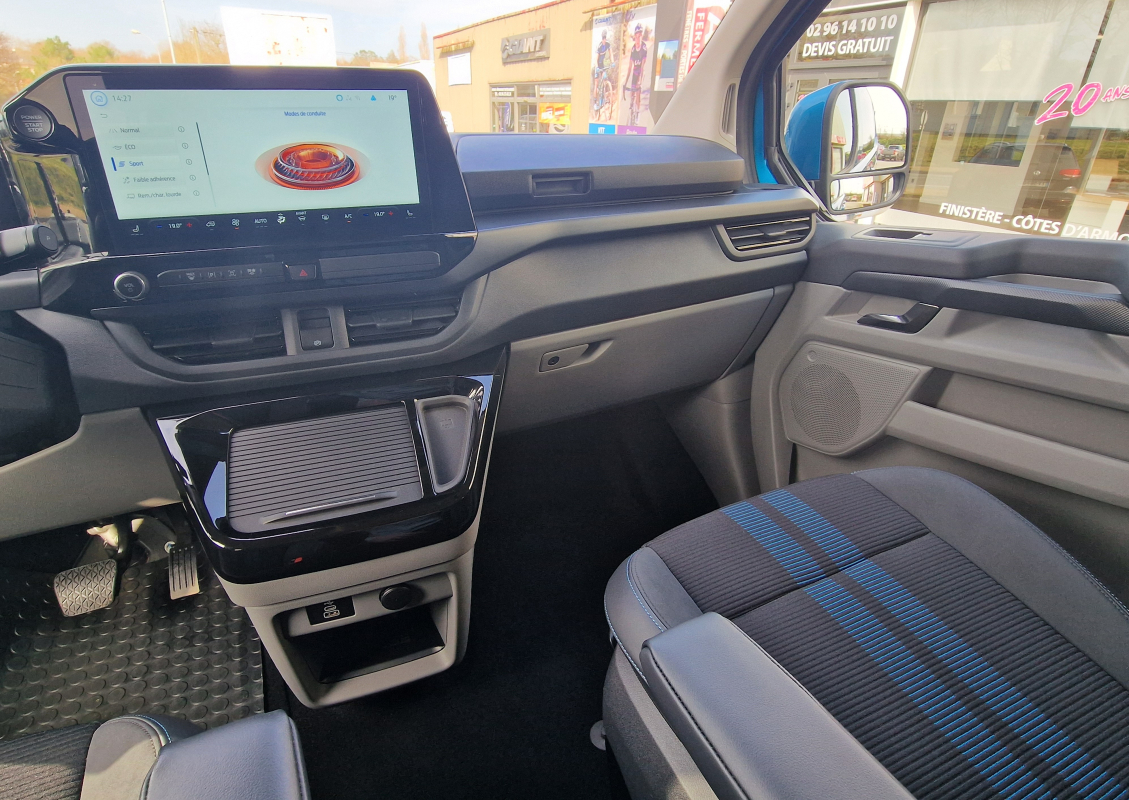 Ford Transit — 14