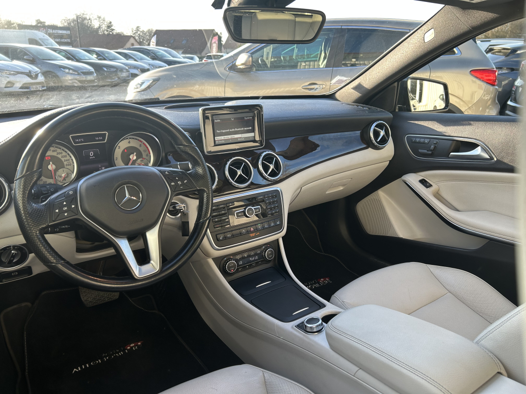 Mercedes Classe GLA — 12