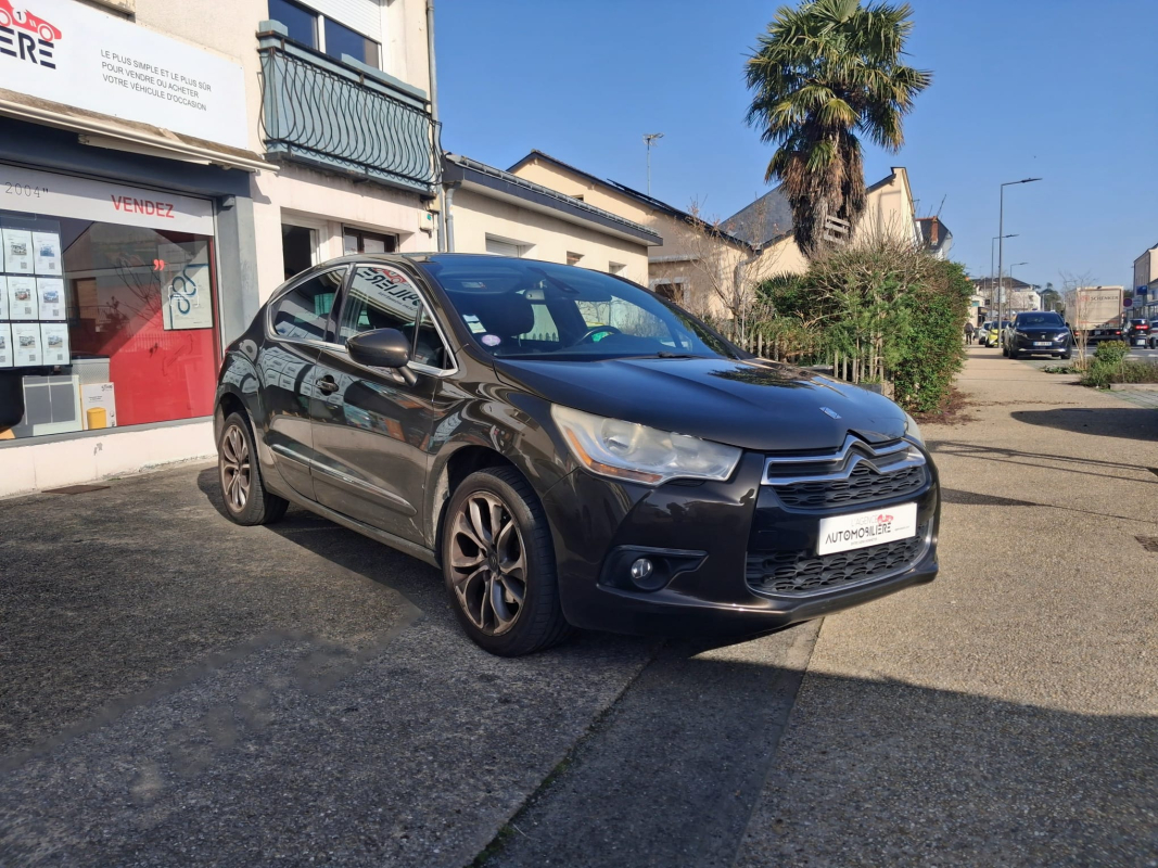 DS DS4 — 3