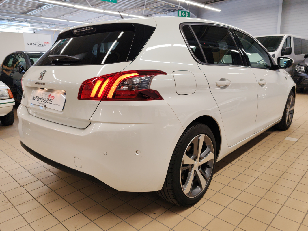 Peugeot 308 — 4