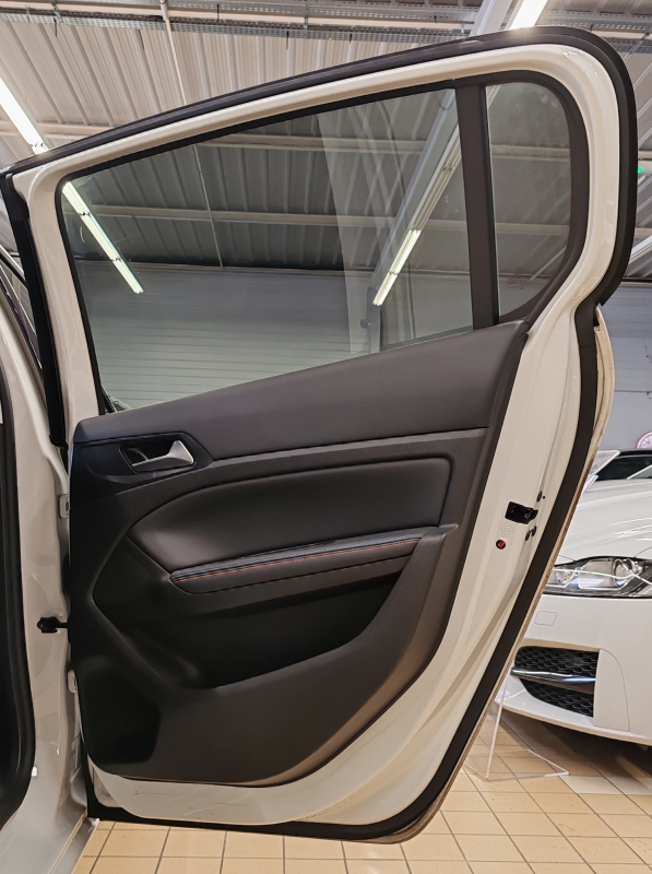 Peugeot 308 — 28