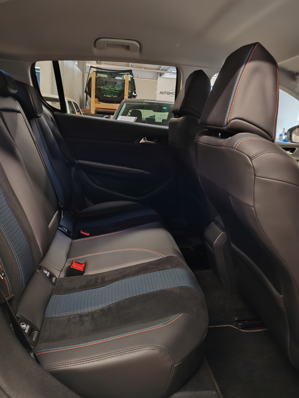 Peugeot 308 — 16