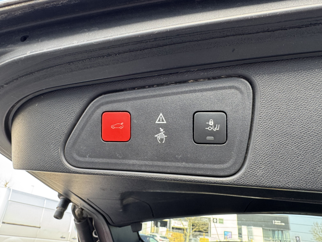 Peugeot 3008 — 28