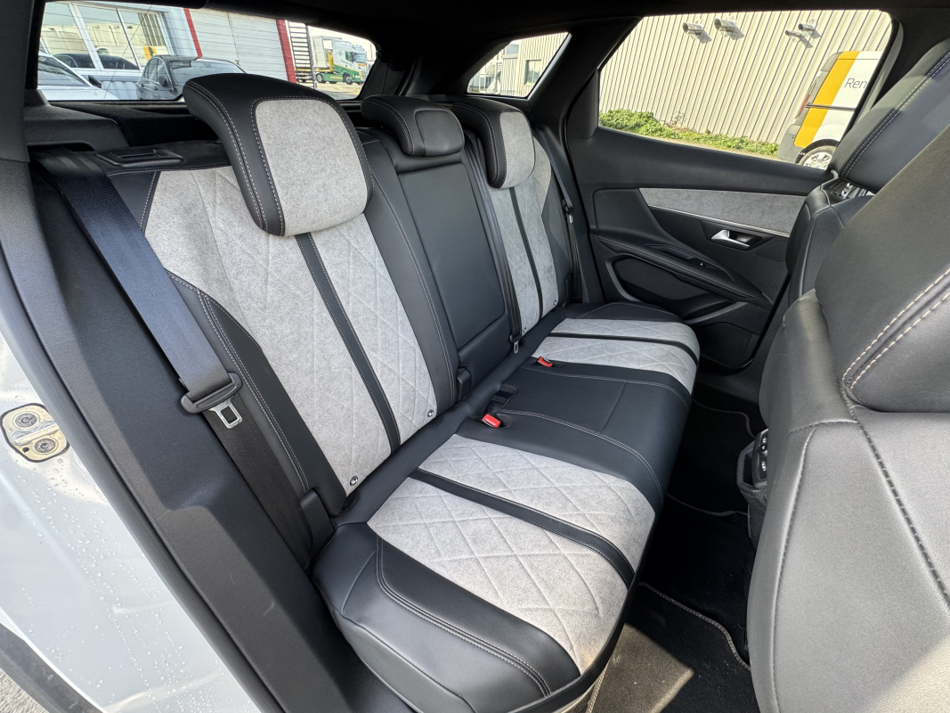 Peugeot 3008 — 14