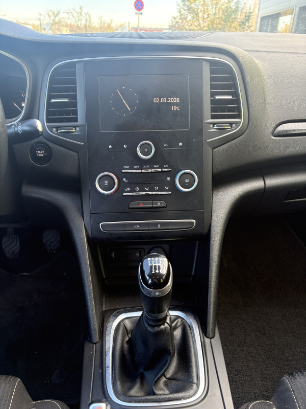 Renault Megane — 16