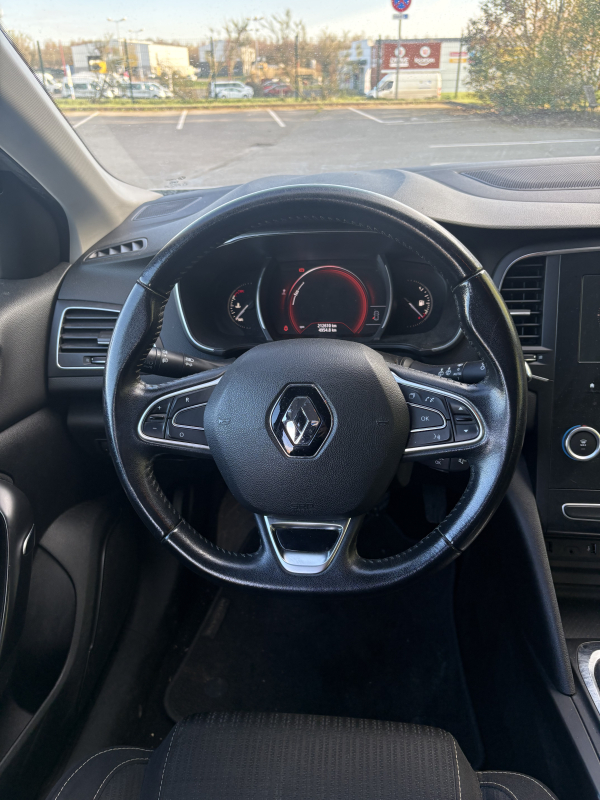 Renault Megane — 14