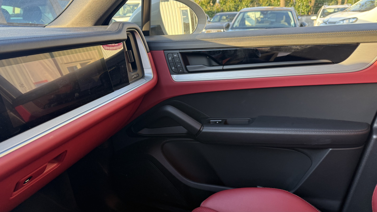 Porsche Cayenne Coupé — 25